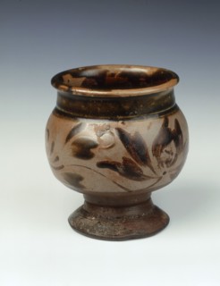 Stemmed bulbous jar with floral design, Southern Song dynasty, 13th century. Artist: Unknown