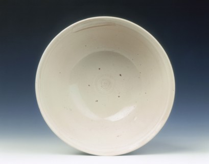 White glazed stem bowl, late Jin-early Yuan dynasty, China, 13th century. Artist: Unknown