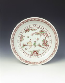 Polychrome saucer, Zhengde period, Ming dynasty, China, 1506-1521. Artist: Unknown