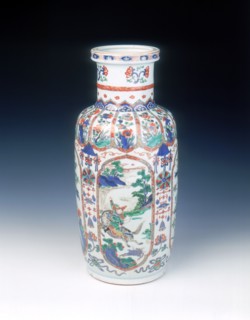 Chinese Imari rouleau vase, mid Kangxi period, Qing dynasty, China, 1683-1700. Artist: Unknown