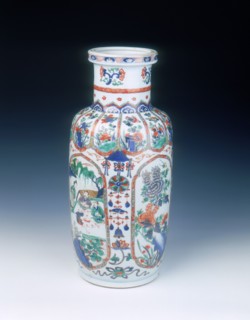 Chinese Imari rouleau vase, mid Kangxi period, Qing dynasty, China, 1683-1700. Artist: Unknown