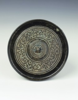 Bronze mirror with kui dragon pattern, Western Han dynasty, China, 2nd century BC. Artist: Unknown