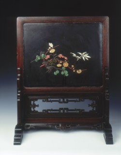 Lacquer plaque mounted as a screen, with various inlays, Qing dynasty, China, 1st half 18th century. Artist: Unknown