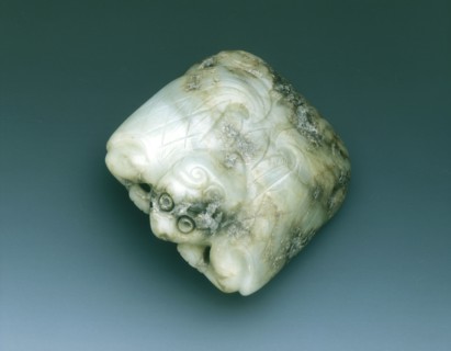 Jade hat ornament in the form of a bird, Yuan dynasty, China, 1279-1368. Artist: Unknown