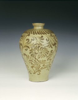 Celadon maebyong vase, Koryo dynasty, Korea, late 11th-early 12th century. Artist: Unknown