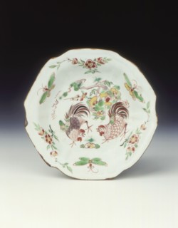 Saucer with cockerels, Ming dynasty, Tianqi period, China, 1621-1627. Artist: Unknown