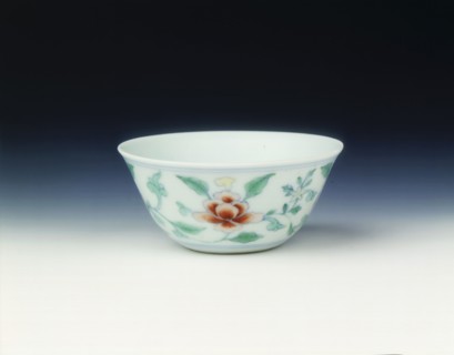 Doucai cup with peonies, Qing dynasty, late Kangxi period, China, 1700-1722. Artist: Unknown