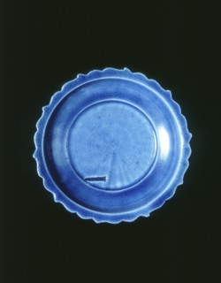 Turquoise lobed saucer, Late Ming dynasty, China, 16th century. Artist: Unknown