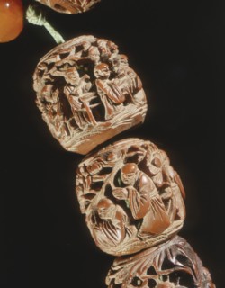 Peach stone Buddhist rosary, Qing dynasty, China, 18th-early 19th century. Artist: Unknown