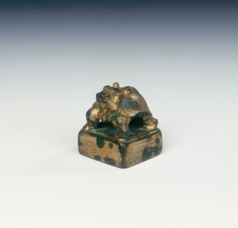 Gilt bronze seal with dragon-headed tortoise finial, Six Dynasties period, China, 220-581. Artist: Unknown