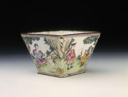 Square famille rose Canton enamel container, Qing dynasty, China, first half of 18th century. Artist: Unknown