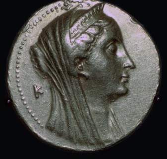 Gold coin of Arsinoe II, 3rd century BC. Artist: Unknown