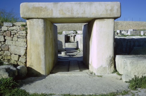 Tarxien temple on Malta, 3150 BC. Artist: Unknown