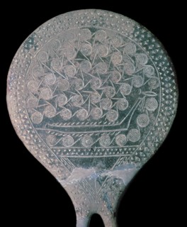 Frying pan figure from Syros, 25th century BC. Artist: Unknown