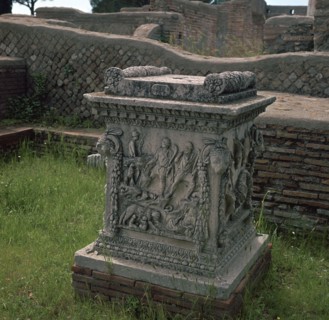 Roman altar showing Romulus and Remus, 3rd century. Artist: Unknown