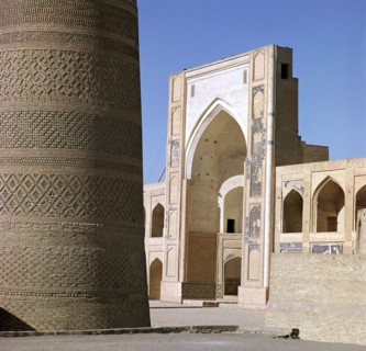 Kalian Mosque in Bukhara, 16th century. Artist: Unknown