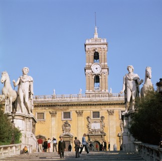 Statues of the Dioscuri at the top of Michelangelo's steps, 16th century.  Artist: Michelangelo Buonarroti