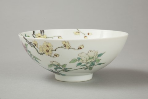 Famille rose bowl with floral decoration, 20th century. Artist: Unknown.