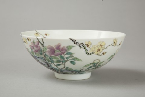 Famille rose bowl with floral decoration, 20th century. Artist: Unknown.