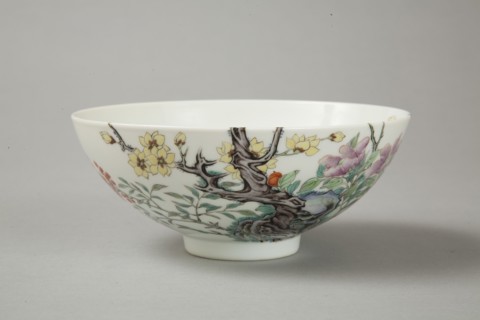 Famille rose bowl with floral decoration, 20th century. Artist: Unknown.