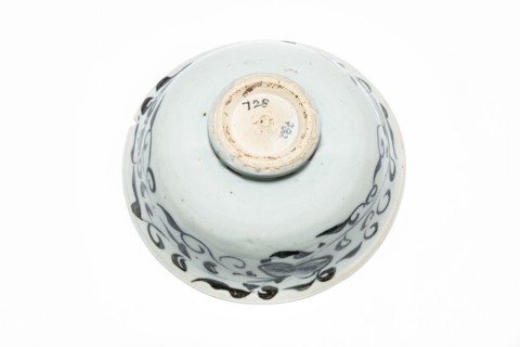 Blue and white bowl, 13th century. Artist: Unknown.