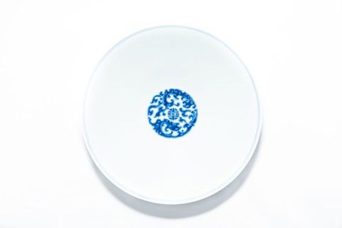 Blue and white bowl with kui dragon medallions, 1723-1735. Artist: Unknown.