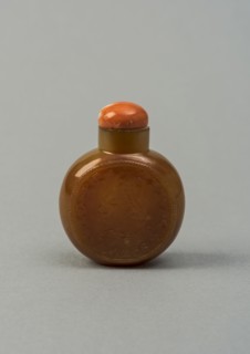 Agate snuff bottle, China, Qing dynasty, 1644-1911. Creator: Unknown.
