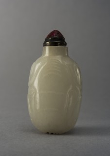 Jade snuff bottle in an animal form, China, Qing dynasty, 1644-1911. Creator: Unknown.