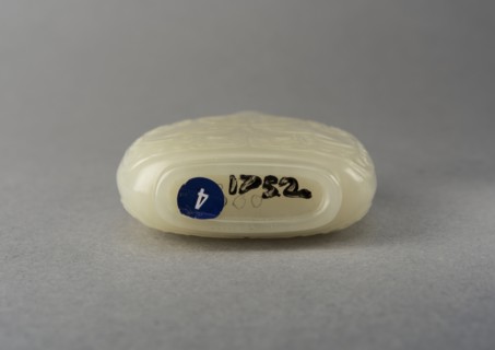 Jade snuff bottle , China, Qing dynasty, 1644-1911. Creator: Unknown.