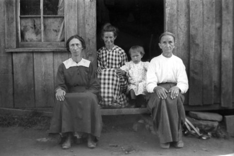 Becky Mitchell, Burnsville, Yancey County, North Carolina, USA, 1916-1918. Artist: Cecil Sharp