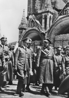 Adolf Hitler visiting the occupied city of Laon, France, World War II, 1940. Artist: Unknown