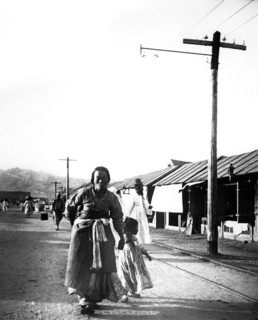 Father and child, Seoul, Korea, 1900. Artist: Unknown