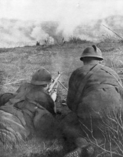 Machine gunners at the edge of Hangard Wood, Picardy, France, 28 April 1918, (1926). Artist: Unknown