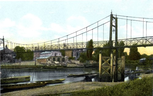 Teddington Bridge, London, 20th Century. Artist: Unknown