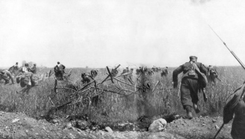 Charge by a regiment of French Zouaves on the plateau of Touvent, Artois, France, 7 June 1915. Artist: Unknown