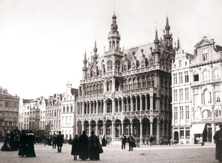 Market Square, Brussels, 1898.Artist: James Batkin