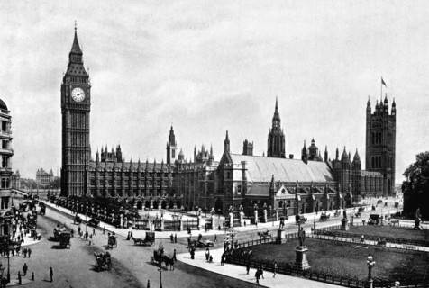 The Houses of Parliament and Westminster Hall seen from Parliament Square, London, c1905.Artist: London Stereoscopic & Photographic Co