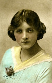 Gladys Cooper (1888-1971), English actress, early 20th century.Artist: Dover Street Studios
