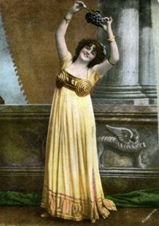 Marie Studholme (1875-1930), English actress, early 20th century.Artist: Kilpatrick
