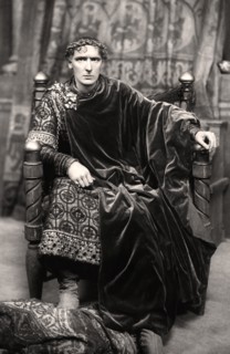 Harry Brodribb Irving (1870-1913), English actor, early 20th century.Artist: Foulsham and Banfield