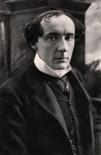 Harry Brodribb Irving (1870-1919), English actor, early 20th century.Artist: Vandyk