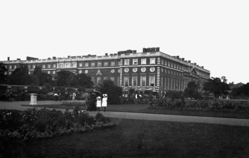 The Palace, Hampton Court, 20th Century. Artist: Unknown