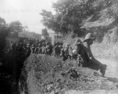 British soldiers resting on a route march, between kalsi and Chakrata, India, 1917. Artist: Unknown