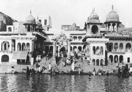 Bathing ghat on the Yamuna River, Muttra, 1917. Artist: Unknown