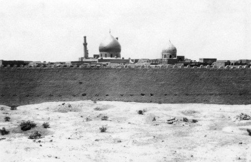 Golden dome of the Samarra mosque, Mesopotamia, 1918. Artist: Unknown