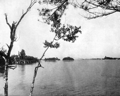 'The Thousand Islands', St Lawrence River, Canada, 1893.Artist: John L Stoddard