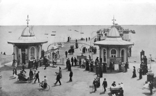 The pier, Worthing, West Sussex, c1900s-c1920s. Artist: Unknown