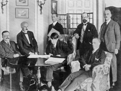 The treaty makers, 6 December 1921. Artist: Unknown