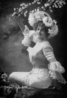 Marie Studholme (1875-1930), English theatre actress, 1902-1903.Artist: Alfred Ellis & Walery