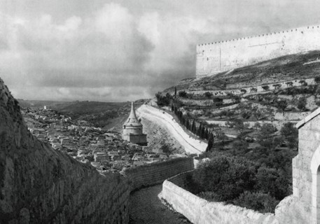 Jewish burial places near the Wall of Jerusalem, 1937. Artist: Martin Hurlimann